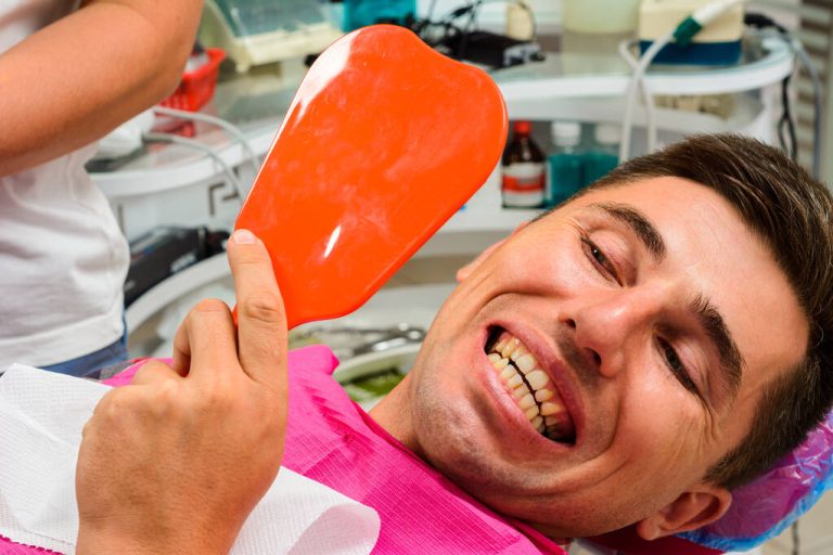 Get the Most Affordable Cost of Dental Implants in Melbourne National